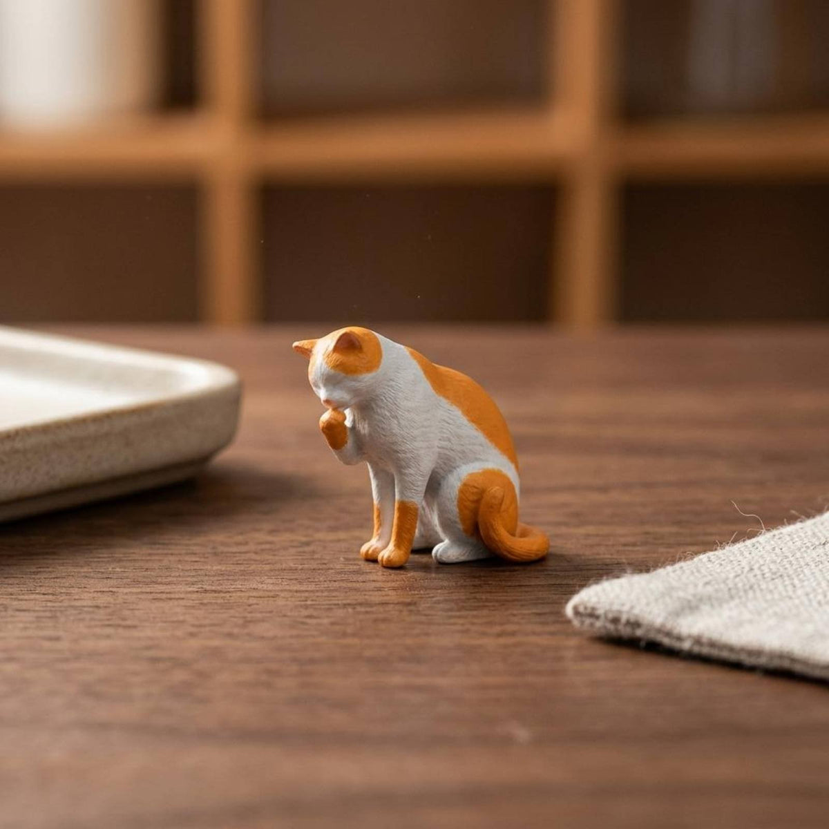 1:64 Feline Model Collectible Home Decor Hand-Painted for Miniature Scene