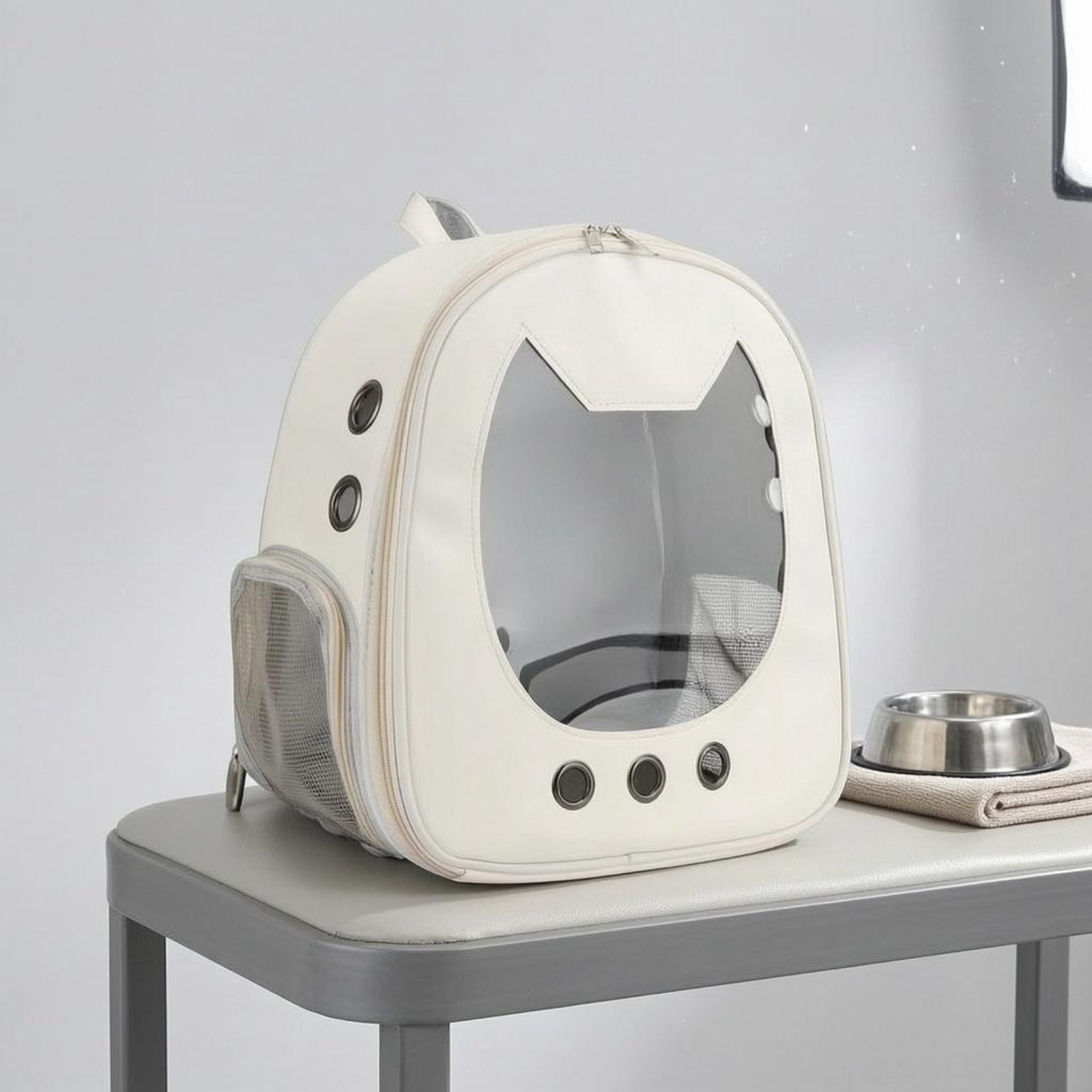 Cat Backpack Carrier Zip-Around Closure Pet Carrier Backpack Mesh Pockets
