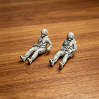 2 Figures Fighter Jet Crew Member Figures 1/48 Size Fighter Jet Crew Members 3D Printed F-16D Model for Display