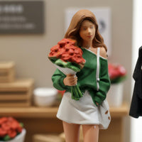 2 Pieces Miniature Couple Figure Standing Hand-Painted Resin Miniatures Detailed