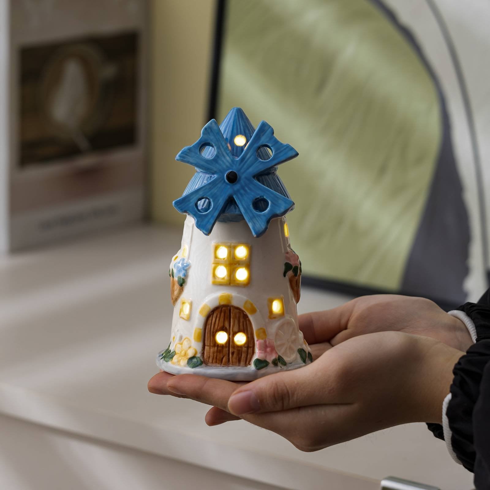 Windmills House Night Light Great Gift Idea Ceramic Windmills Lamp Decorative Cute Cottage Table Lamp for Children, Bedroom, Bedside, Study Room