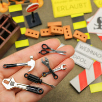 39 Pieces 1/12 Scale Dollhouse Tool Set Printed Signs 1/12 Scale Tool Case
