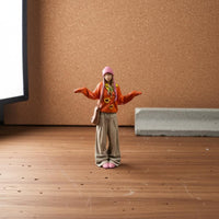 1:64 Miniature Girl Figure Photo Props Autumn City Setting Model