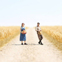 2 Pieces Farm Figurine Realistic Feature Miniature Scene Decor for Display Scene