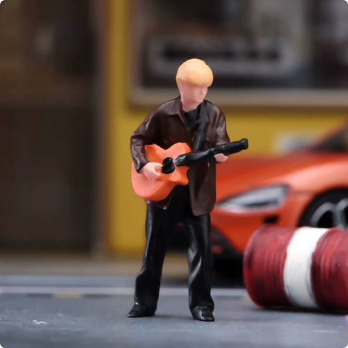 1/64 Scale Guitarist Figurine Realistic Hand-Painted Guitarist Miniature Fragile 1/64 Scale Figurine