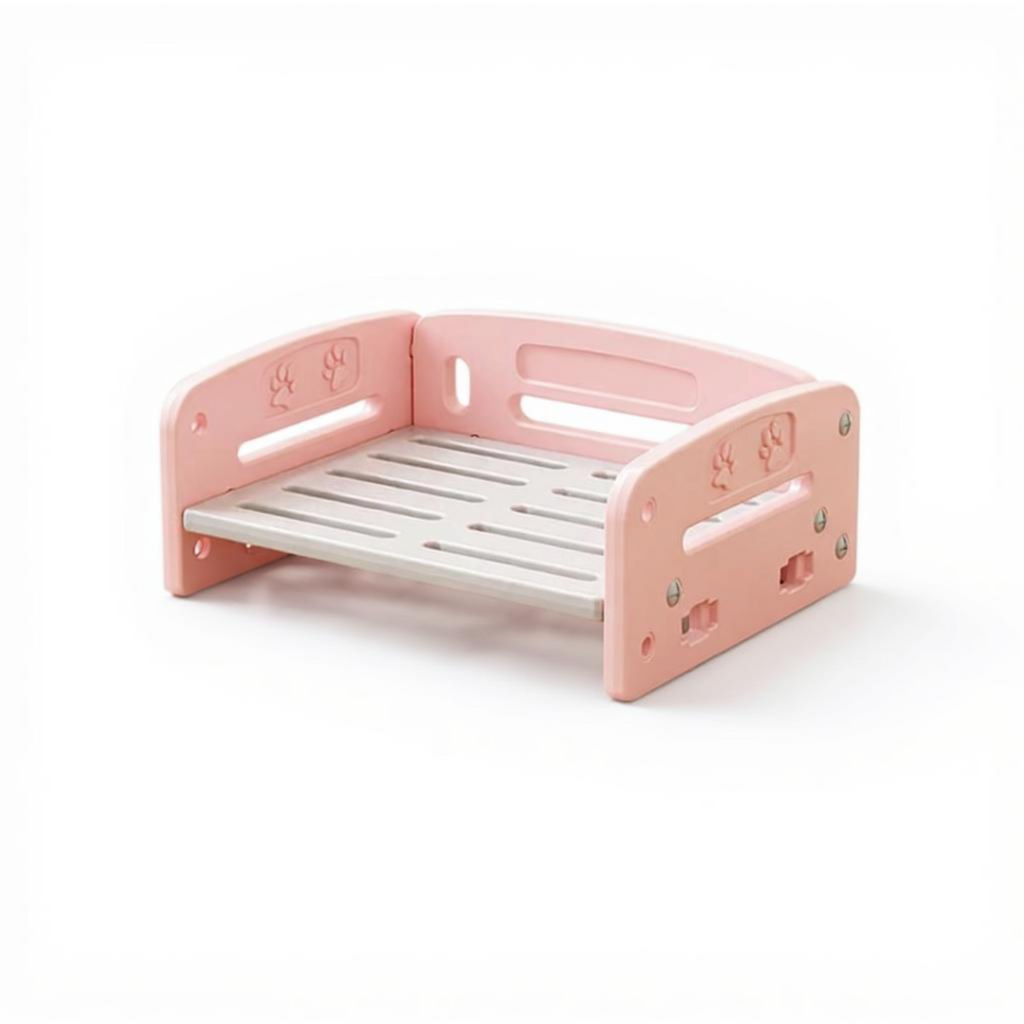 Washable mesh pet bed, non-slip base.