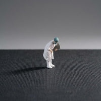 1/64 Scale Doctor Model Hand Painted Surgeon Figurine for Display Scene