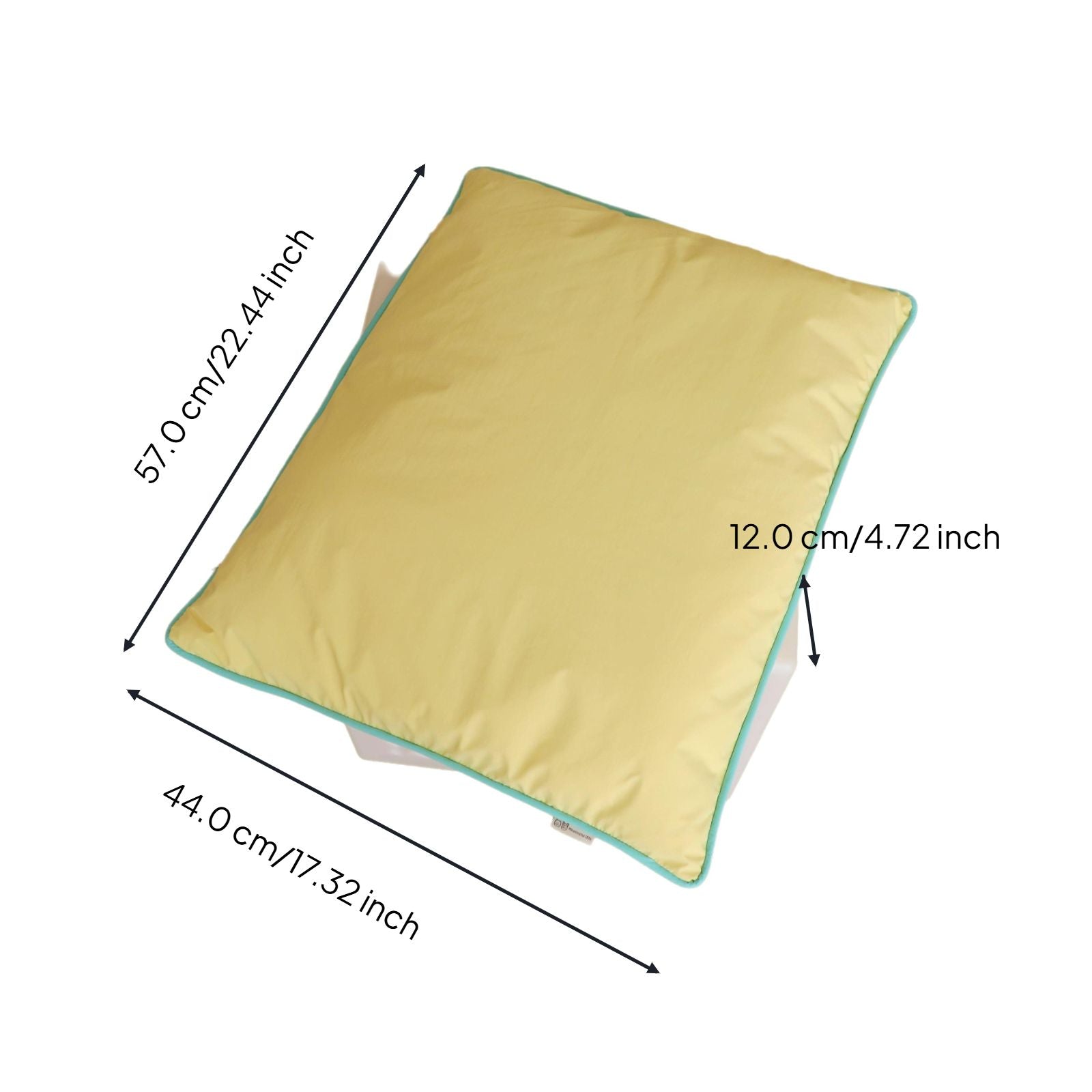 Waterproof non-slip pet bed
