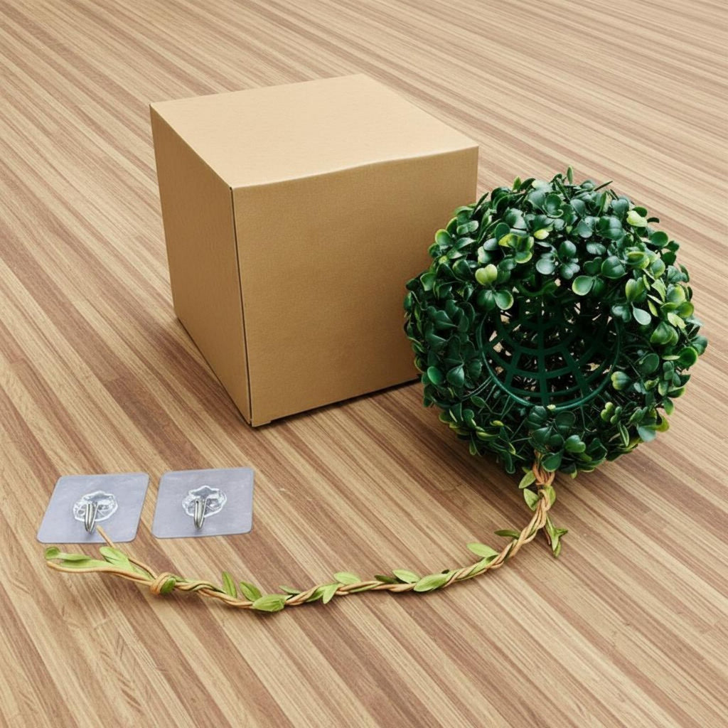 Artificial Grass Ball Hideout Realistic Design Hanging Reptile Hide for Reptiles