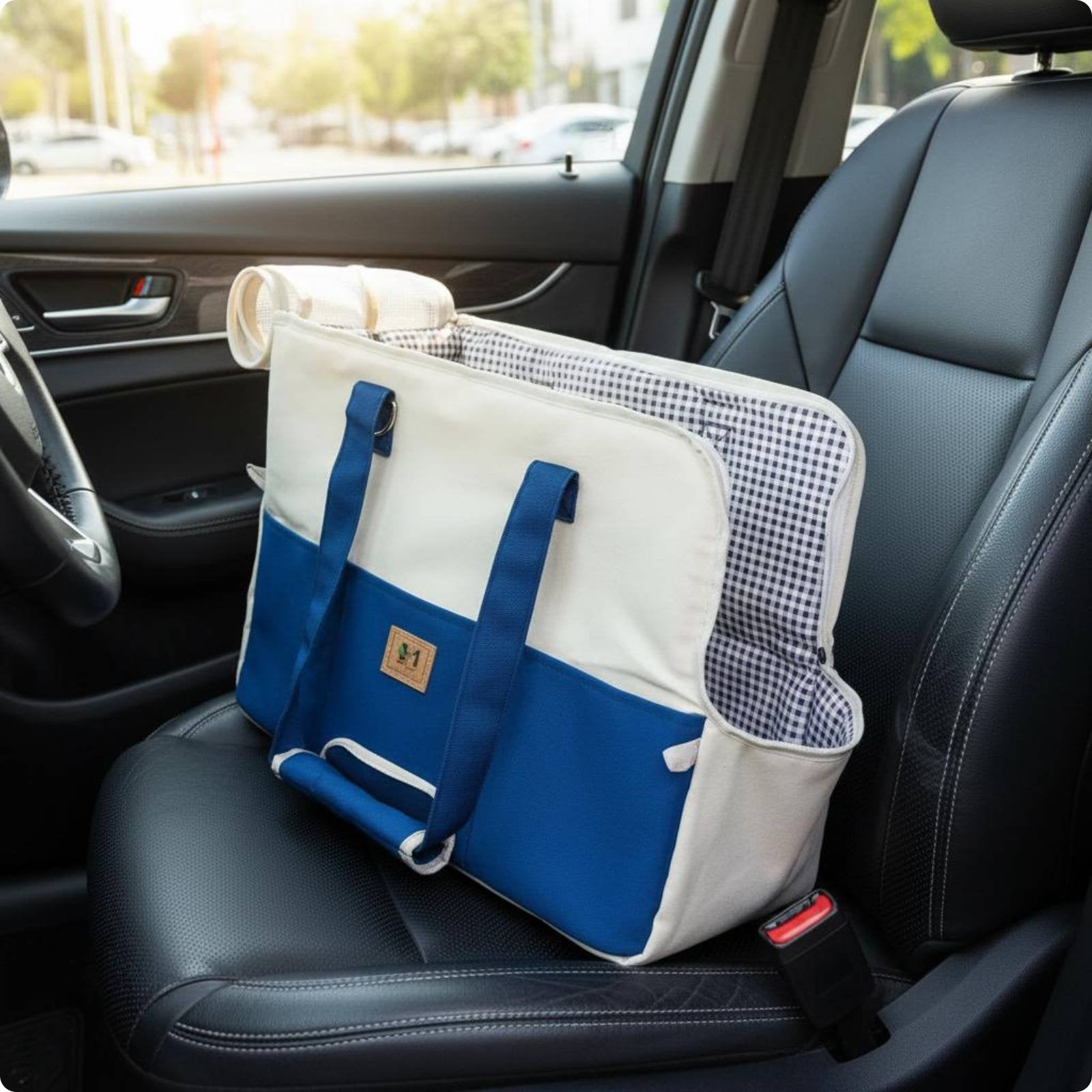Pet Shoulder Carrier Lightweight Portable Dog Carrier Mesh Window for Outdoor