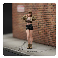 1/18 Scale Girl Figure Realistic Pose Display Scene Female Figure Collectible