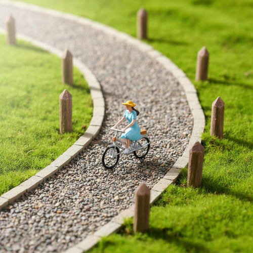 1:64 Scale Figures Micro Landscape Cyclist Figurine Hand-Painted