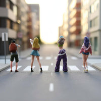 Street Photo Girl Figurines Detailed Paint Resin Mini People Display Decoration