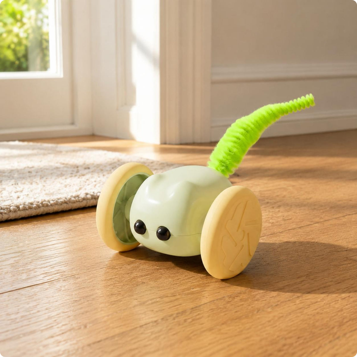 Automatic Feline Toy Car Motion Activated Self-Moving Feline Chase Toy USB