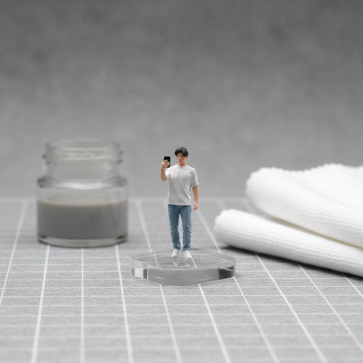 1:64 Scale Mobile Photo Figure Young Man Figurine Hand Painted Tiny Person Model