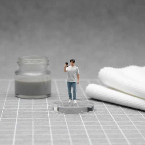 1:64 Scale Mobile Photo Figure Young Man Figurine Hand Painted Tiny Person Model