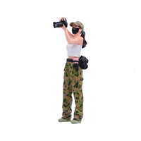 1/18 Scale Photographer Figure Finished Display Piece Painted Miniature Model Unopened Packaging Hand Painted Resin Figurine