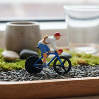 1:64 Scale Figures Micro Landscape Cyclist Figurine Hand-Painted