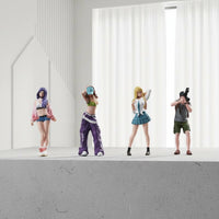 Street Photo Girl Figurines Detailed Paint Resin Mini People Display Decoration