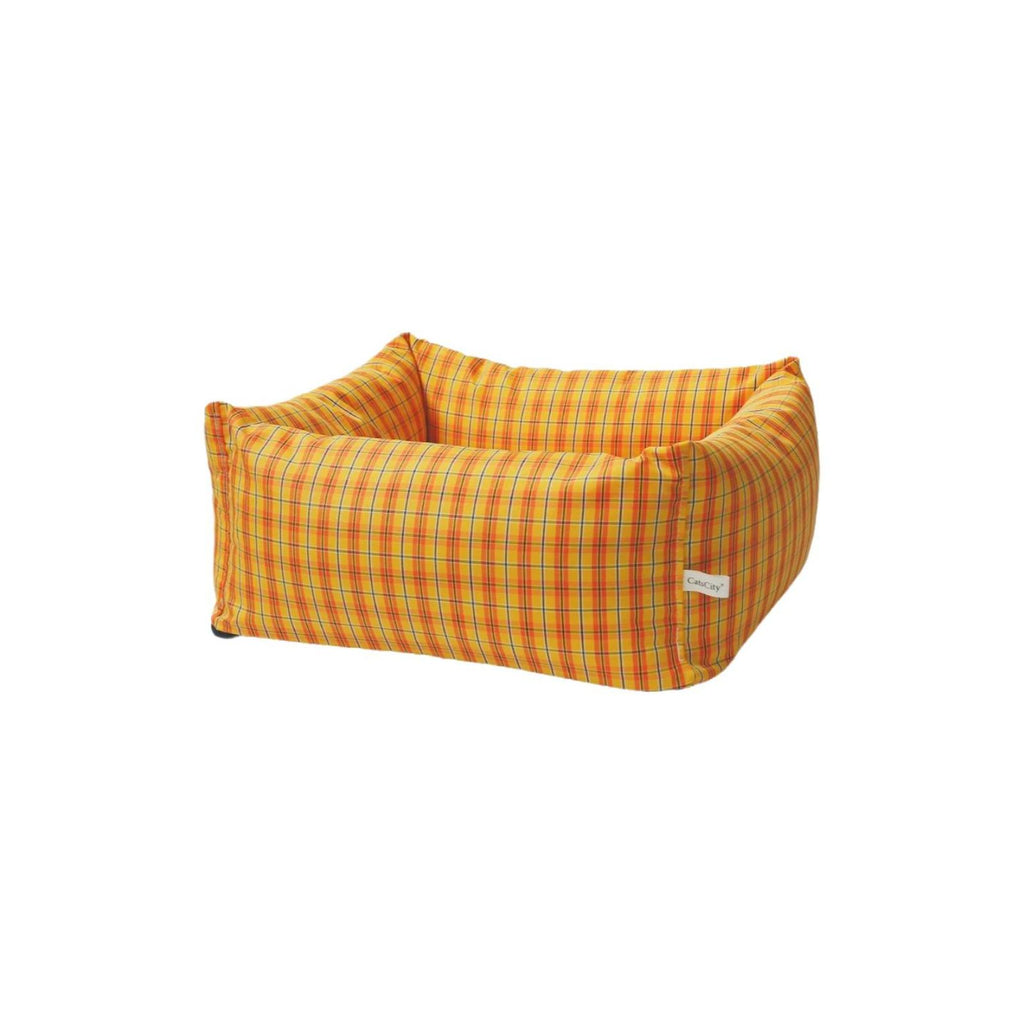Lamb fleece cat bed, removable pad