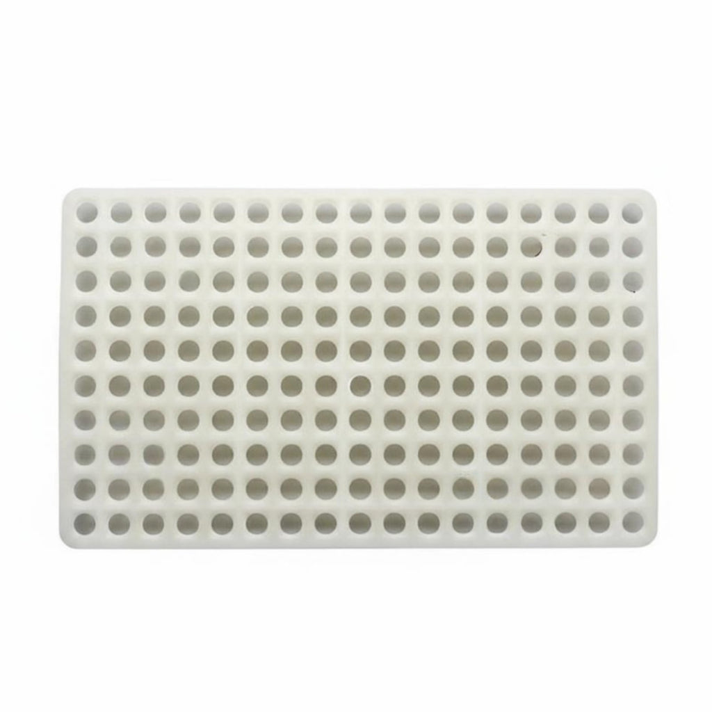 Slatted Footrest mat Non-Slip Surface Hutch Liner cleanable Reusable