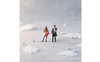 Winter Fashion Miniature Figures Realistic Intricacy 1:64 Scale Doll Set