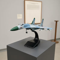 su27 Fighter Jet Model Detailed 1:100 Scale Airplane Model Diecast Alloy Fighter Plane for Collectors, Aviation Enthusiasts, Desk, Office