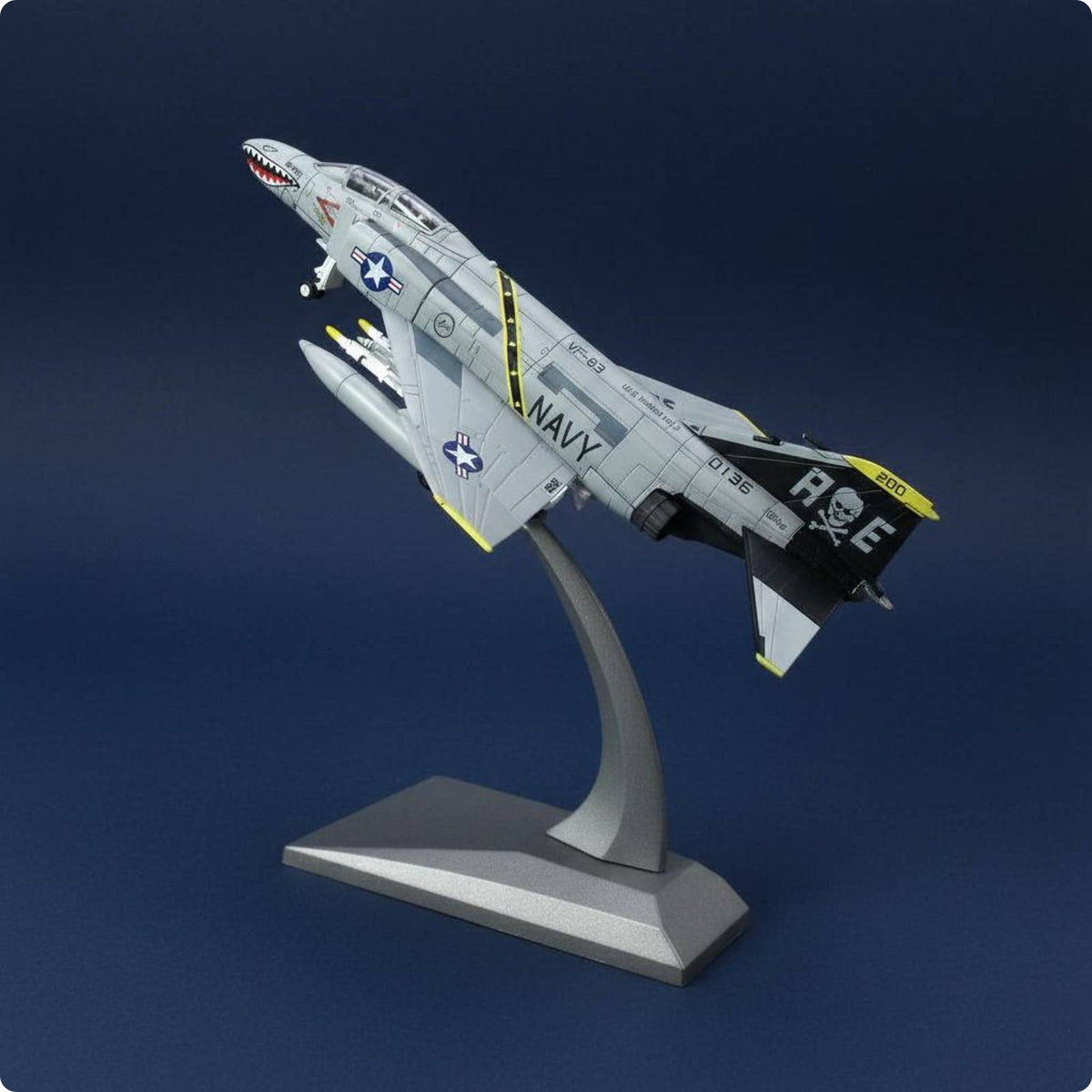 1:100 Scale Model Aircraft Highly Detailed Plane Detailed Copy Die-Cast Metal Collectible Decor for Hobbyists