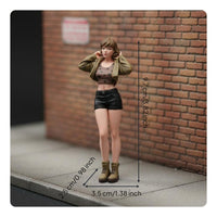 1/18 Scale Girl Figure Realistic Pose Display Scene Female Figure Collectible