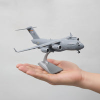 1:200 scale C17 DieCast Heavy Transport Jet Airplane Collector Quality Heavy Transport Jet Strategic Airlifter Model Display Stand Cargo Plane Copy for Desk