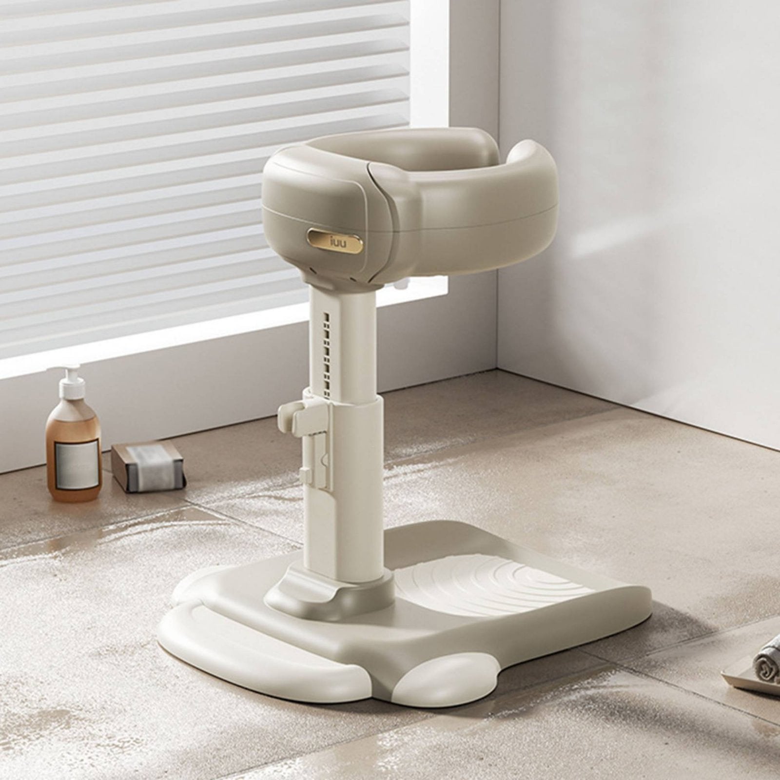 Adjustable Baby Bath Stand Hands-Unrestricted Infant Upright Shower Aid