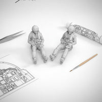 2 Figures Fighter Jet Crew Member Figures 1/48 Size Fighter Jet Crew Members 3D Printed F-16D Model for Display