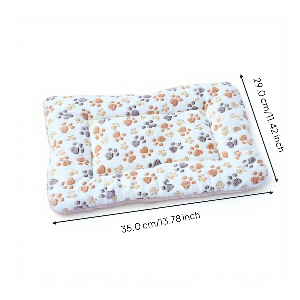 Machine washable plush pet bed