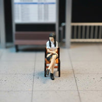 1/64 Seated Woman Figurine Detailed Finish Mini Sitting Lady Statue Display Piece 1:64 Seated Woman Figure for Collectors