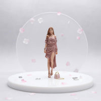 Walk Girl Figure High Detail Fashion Girl Miniature Setting Prop Painted Miniature Person