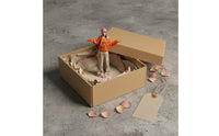 1:64 Miniature Girl Figure Photo Props Autumn City Setting Model