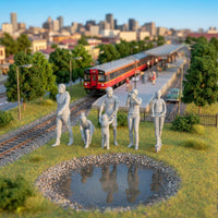 5 Pieces HO Scale People Assorted Poses 1:87 Figurines Painted Resin