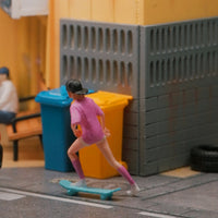 1/64 Scale Skateboarder Figure Photography Prop Handpainted Resin Figure