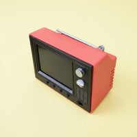 Playable Mini TV USB USB-Powered 1:12 Scale Television 150 Minute Runtime Retro Dollhouse TV for Collectors, Diorama