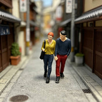 Miniature Couple Figurine 3D Display Piece Resin Couple Statue Freestanding