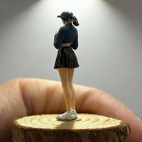 1/64 Miniature Woman Figurine Realistic Details Painted Resin Figurine Collectible Miniature Figure Ornament for Desk