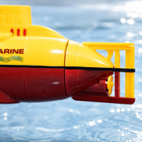 Wireless Control Underwater Vessel Rechargeable Aquatic Plaything Yellow and Red