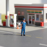 1:64 Gas Station Attendant Figurine Collectible 1/64 Scale Miniature Scene